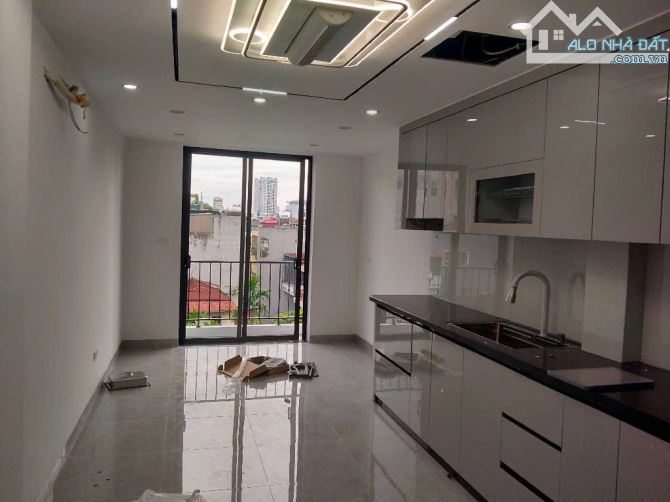 CHÍNH CHỦ CẦN BÁN CĂN NHÀ XÂY MỚI 38M2 x 6T THANG MÁY TẠI PHỐ VŨ TÔNG PHAN GIÁ NHỈNH 8 TỶ - 4