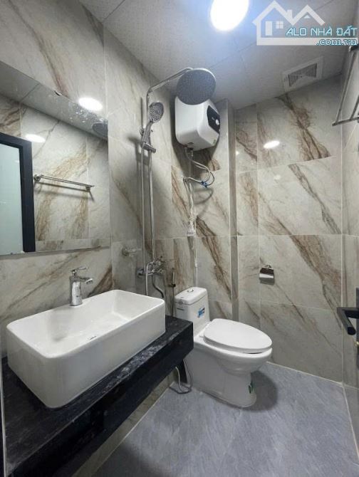 Cho Thuê CCMN 142 Giáp Bát 25-30m2 Studio Cửa Sổ Thang Máy Giặt Sấy Chung Full Đồ Gần Chợ - 4