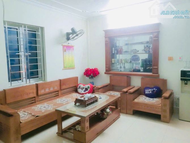 Bán nhà 3 tầng xây độc lập , cạnh chợ lũng hoa đằng hải - 4