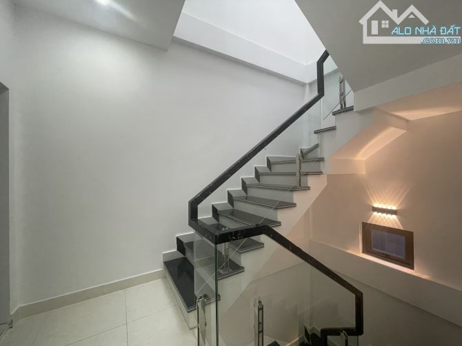 Nhà sân cổng riêng 4 tầng tại Đằng Hải sát khu TĐC vườn hoa - 4