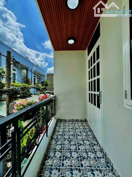 Vị trí đẹp - Gần chợ Tân Hương. Nhà 50m2 Nguyễn Súy, Tân Phú giá 1 tỷ 650. Xây trệt 1 lầu - 4