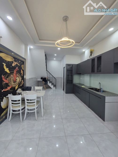 NHÀ BÁN 48m2 - Lê Văn Quới - 2 Tầng- HẺM XE HƠI - Gấp Bán Giá 4.4 TỶ - BÌNH TÂN - 4