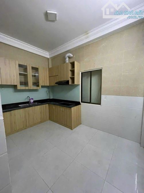 Ô TÔ 7 CHỖ ĐỔ CỔNG NGÀY ĐÊM- 50M2 - CHDV - MAI XUÂN THƯỞNG, BÌNH THẠNH - CHỈ 6.850 T.Ỷ - 4