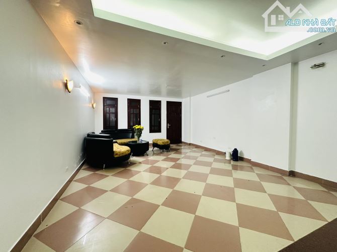 Bán nhà Cầu Giấy 85m, 5 tầng, mt 5m, 17.8 tỷ, nhà thoáng, gara ô tô, sổ đỏ đẹp - 4