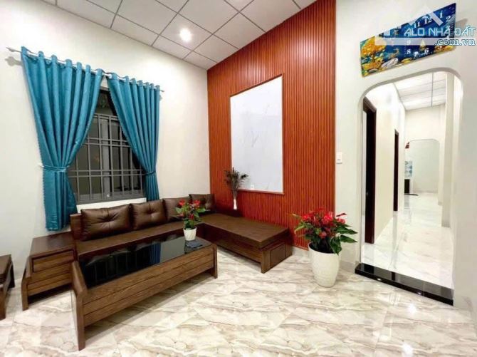 Bán nhà hẻm Tuệ Tĩnh, nhà đẹp, hẻm oto 2,25t - 4