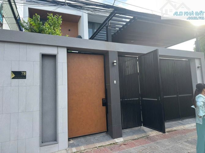 Bán nhà 1 trệt 1 lầu đường Trần Quang Diệu, Long Toàn - Giá bán: 7,2 tỷ - Diện tích: 216m2 - 4