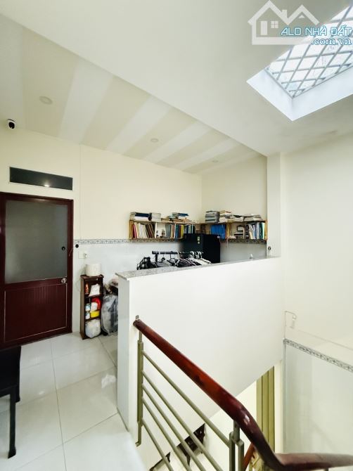 Bán gấp nhà 73m2 nở hậu. 2 tầng . Chế lan Viên . Tây thạnh. 7.9ty - 4