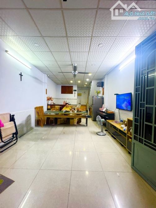NHÀ ĐẸP HXH TÂN HÒA ĐÔNG – GIÁP QUẬN 6 – CHỈ NHỈN 4 TỶ - TIỆN ÍCH BAO LA - 4