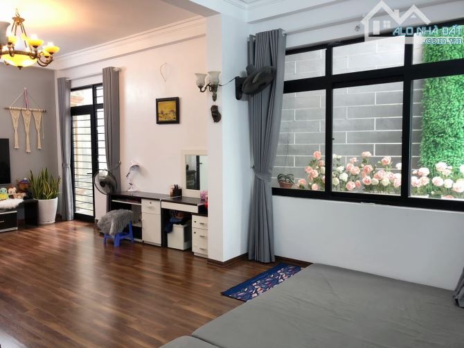 Bán nhà phố Lê Quang Đạo, 35m², 4 tầng, gần phố, ô tô đỗ cổng, nhỉnh 6 tỷ - 4