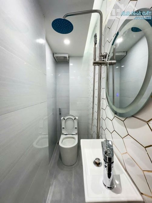 SIÊU PHẨM 3 TẦNG ngay Phan Đăng Lưu trung tâm Phú Nhuận chỉ nhỉnh 3ty - 4