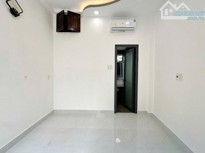 VIP Đoàn Thị Điểm – P.1 Phú Nhuận – 43m² – Nhà 4 Tầng BTCT – 5PN – 5WC – Giá chỉ 8.3 tỷ - 4