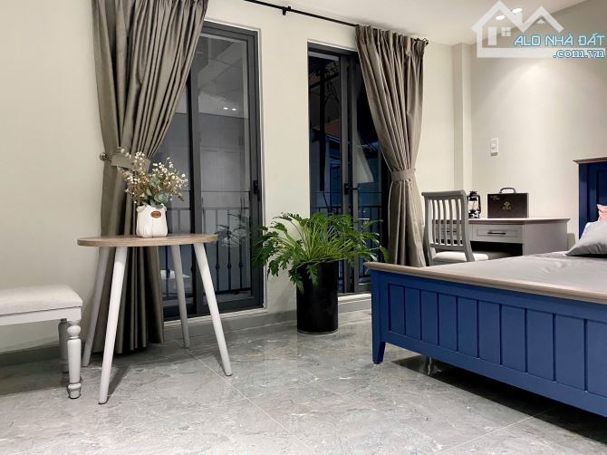 SUPER STUDIO COSMETICS FULL INTERIOR BALCONY RIGHT PRICE IN DISTRICT 1 - 4