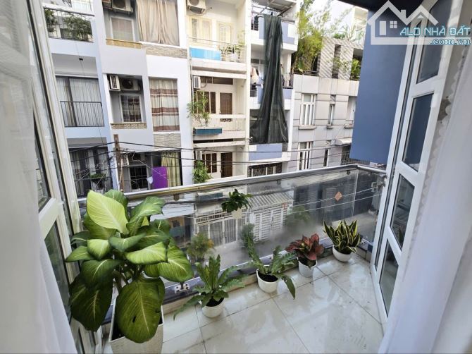 Cho thuê phòng ban công tách bếp 40m2 quận 10 đường thành thái gần đh Kinh Tế Ueh Vạn Hạnh - 4