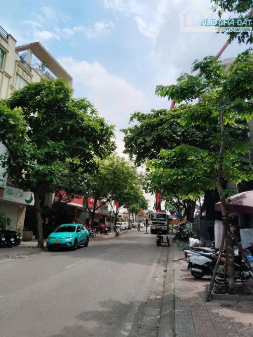 Bán toà nhà 1 hầm 5 nổi mặt phố ngọc lâm ô to tránh kinh doanh dòng tiền hơn 80 tr / thàng - 4