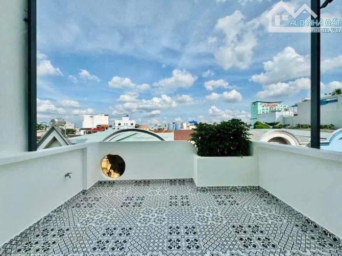Vị trí đẹp gần Vạn Hạnh Mall. Căn 49m² Sư Vạn Hạnh xây 1 trệt 3 lầu, giá 4.35 tỷ. Sổ sẵn - 4