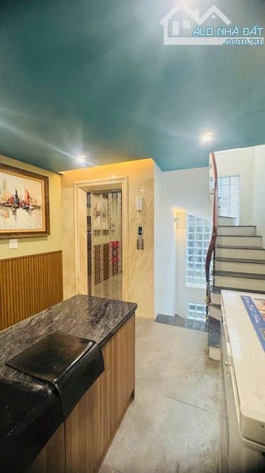 MẶT PHỐ YÊN PHỤ - 8 TẦNG - 60M2 - NỞ HẬU – VIEW HỒ TÂY – DÒNG TIỀN - GIỮ TIỀN BỀN VỮNG