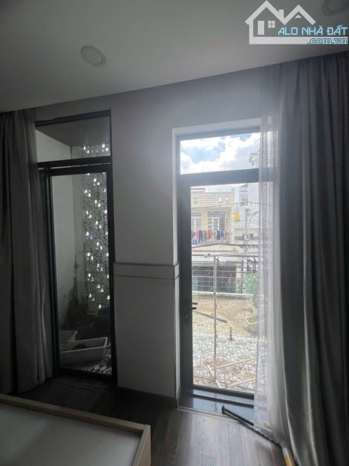 HẺM XỊN 7M THÔNG XE HƠI ĐỖ CỬA - NHÀ 2 TẦNG - 68M2 - KỀ BÊN PHAN ANH - NGÃ TƯ 4 XÃ - 4