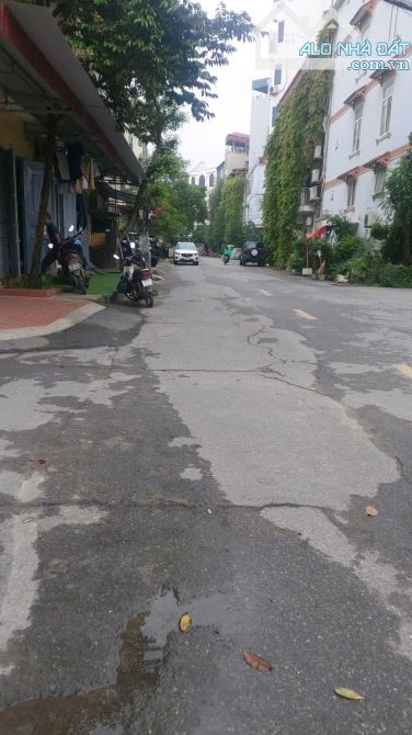 BÁN NHÀ XA LA HƯỚNG ĐÔNG NAM, 5T, THANG MÁY, NGÕ NÔNG, RỘNG 3M, CHỈ 7.x TỶ - 4