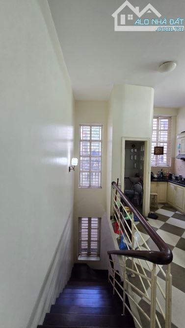 💢PHÂN LÔ VỈA HÈ - Ô TÔ TRÁNH - 2 THOÁNG BA ĐÌNH, 52m2 - 5T - MT4m - 21 Tỷ - 4
