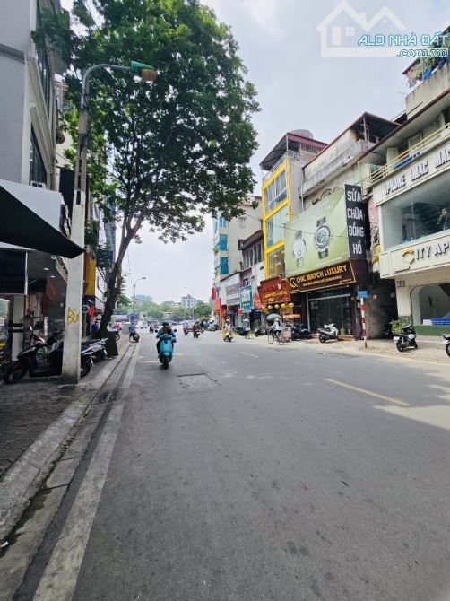 MẶT PHỐ THÁI THỊNH - LÔ GÓC- NỞ HẬU - VỊ TRÍ ĐẮC ĐỊA - KD SẦM UẤT - Gần ngã tư - 4