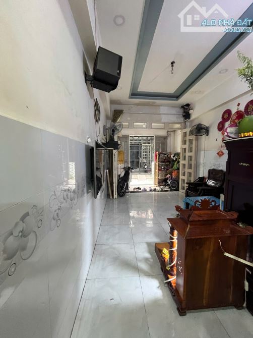 Nhà siêu hot, hẻm xe hơi Âu Dương Lân, P3.Quận 8, 43m2 nở hậu - 2 tầng mới chỉ 5.2 tỷ - 4