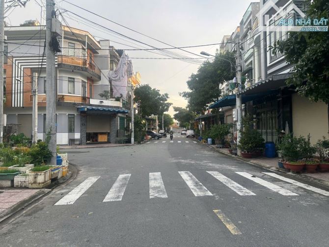 Bán nhà le phong y tế dĩ an nha 3 tầng dt 72m2 - 4