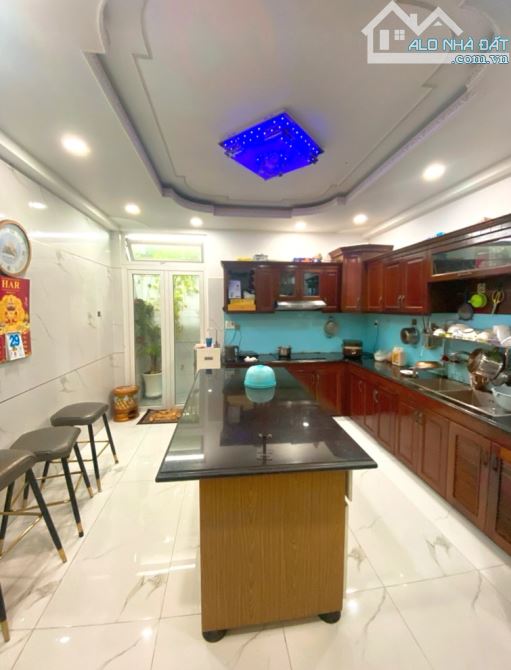 Bán nhà trung tâm quận 8, đường quốc lộ 50, 5 tầng, 55m2, ô tô đỗ cửa, khu vực an ninh. - 4