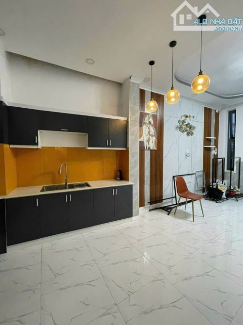 BÁN NHÀ HẺM PHAN XÍCH LONG - PHÚ NHUẬN - 4 TẦNG - 36.5M2 - NHỈNH 7 TỎI - HĐT 16TR - 4
