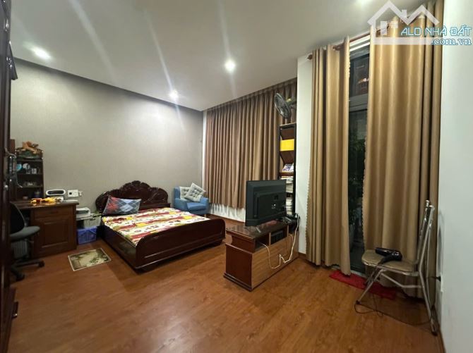 Nhà đẹp 3 tầng Trần Khánh Dư - khu An Thượng Đà Nẵng - 4