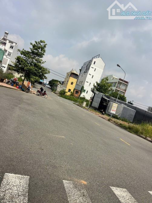 Bán đất 100m²,đường nhựa vài ô tô thông thoáng,gần ĐHQG TPHCM,giá đầu tư - 4