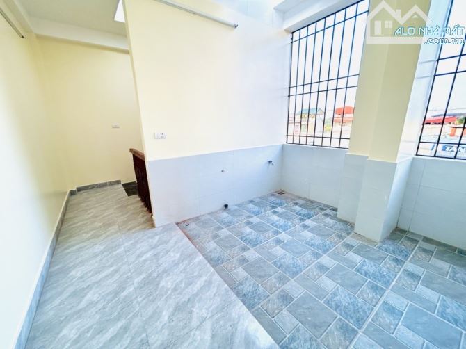 CĂN XÂY MỚi - KÍNH KOONG - LÔ GÓC - FULL CÔNG NĂNG - NHIỀU TIỆN ÍCH - 4