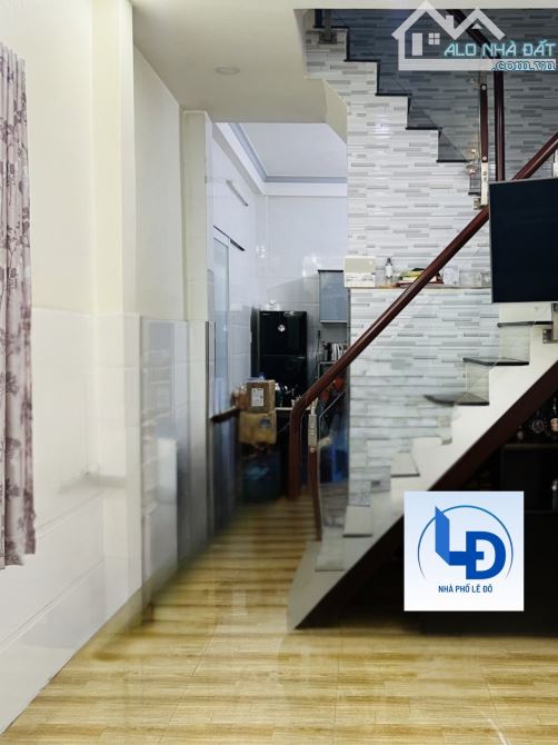 Bán Nhà 3 Tầng  – HXH 5m – Trần Bình Trọng, Q.5 . Lô Góc  thông thoáng .Giá tốt - 7