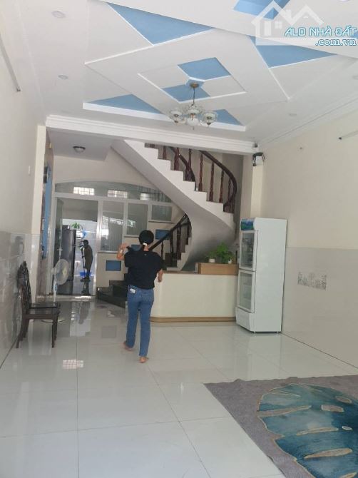 Bán Khách sạn. Khu Tên Lửa. Trần Văn Giàu. 4,5×18m×4tâng. Chỉ 11T,Ỷ - 5