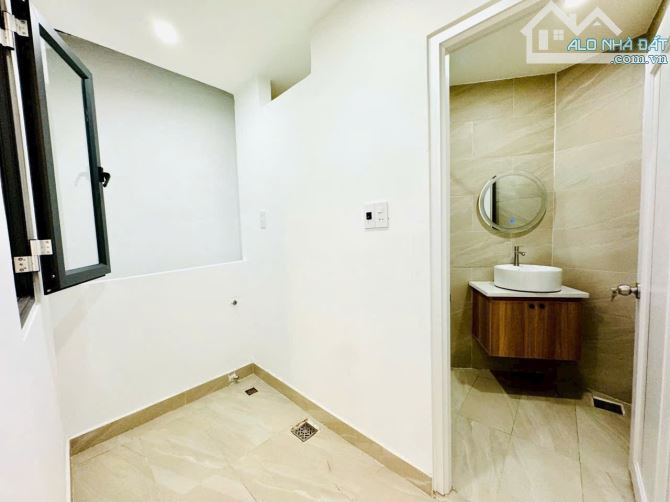 Tôi cần bán nhà 2 tầng mặt tiền Trần Cao Vân , Phường Thanh Khê , TP. Đà Nẵng ⭐⭐⭐⭐ - 5