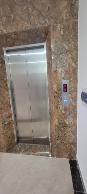 Nhà lô góc Phan ĐÌNH GIÓT mới tinh, Thang máy xịn xò, 47m2 chỉ hơn 11 tỷ - 5
