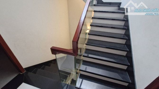 GIÁ RẺ, 4 TẦNG 220M2, SHR, TẶNG FULL NỘI THẤT, TRẦN XUÂN SOẠN, QUẬN 7. CHỈ 8,3 TỶ TL - 5