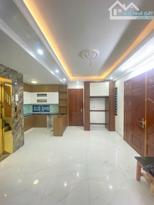Nhà Liên Mạc - Bắc Từ Liêm, 32m2 x 6 tầng thang máy, 5.2 Tỷ, gần hồ điều hòa thoáng mát. - 5
