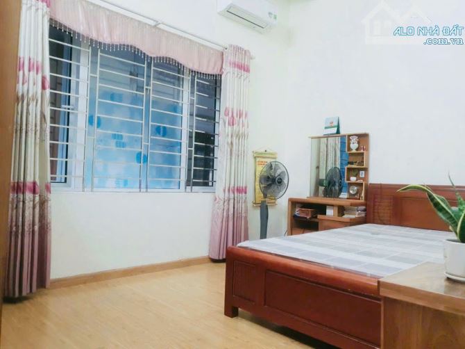 Bán nhà 3 tầng xây độc lập , cạnh chợ lũng hoa đằng hải - 5