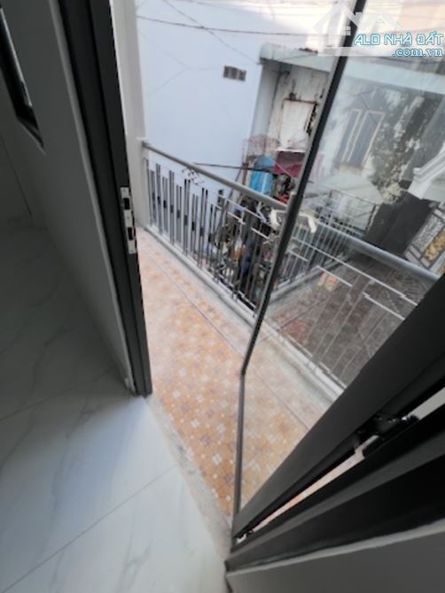 Cần bán gấp nhà riêng sát đường CMT8 Q10, giá 5.15ty - 5