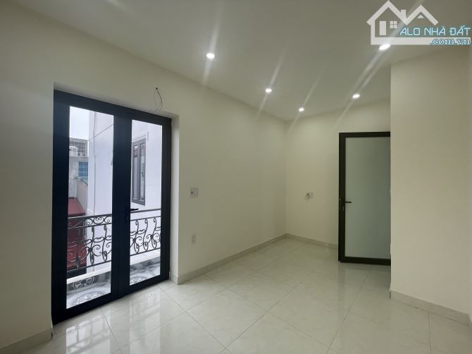 Nhà sân cổng riêng 4 tầng tại Đằng Hải sát khu TĐC vườn hoa - 5