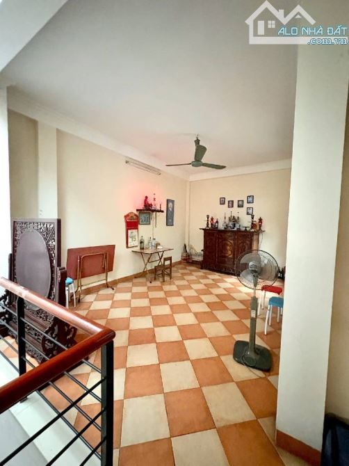 Bán nhà 4 tầng 134m² mặt phố Cửa Bắc – Trúc Bạch, sổ đỏ sẵn sàng giao dịch - 5