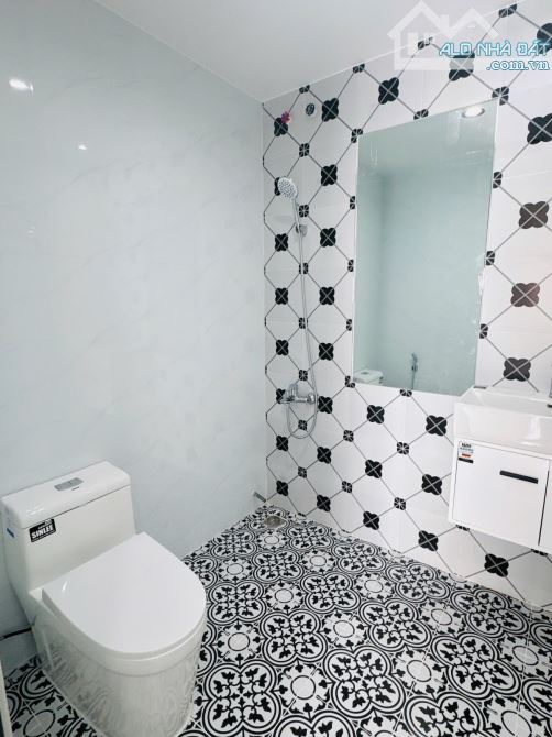 QUẬN 1 - HẺM XE HƠI 7 CHỖ - NGÔ ĐỨC KẾ - NHÀ MỚI 4 TẦNG FULL NỘI THẤT - TDTD:110M2 - 5
