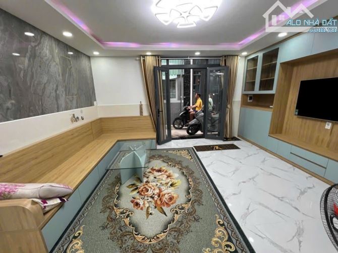Bán nhà Q7 - Nhà 2 tầng - DTSD 90m2 ngang 5m - Hẻm 3m - nhỉnh 3 tỷ - 5
