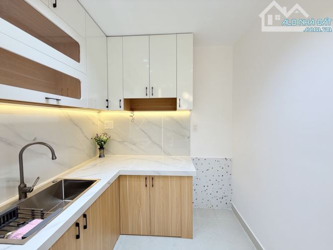 BÁN NHÀ HXH THÔNG LÊ VĂN DUYỆT - BÌNH THẠNH - 2 TẦNG - 30M2 - NHỈNH 5 TỎI - 5