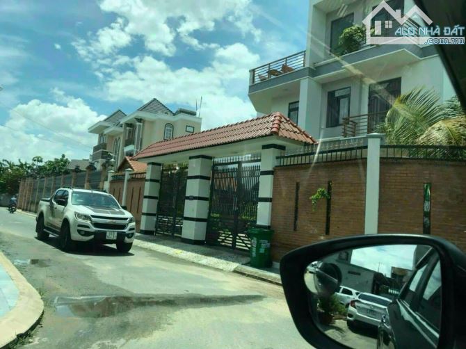 Bán đất biệt thự đường 102(trước cổng Hoa Viên 102) phường Tăng Nhơn Phú A, tp Thủ Đức, Tp - 5