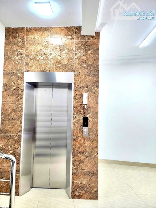 SIÊU VIP LỆ MẬT VIỆT HƯNG, NHÀ MỚI, LÔ GÓC 46 M², 6 TẦNG THANG MÁY, Ô TÔ VÀO NHÀ. - 5