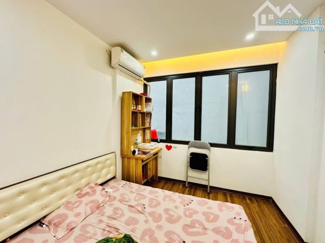 Nguyễn Khang, 30m, 4ngủ, Ngõ rộng gần phố, Nhà đẹp ở ngay, Sổ vuông vắn, Gần hồ thoáng mát - 5