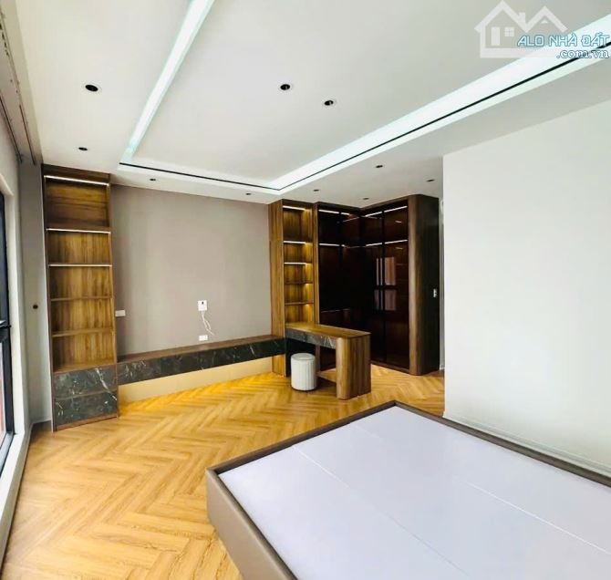 Nhà Đẹp 6 tầng Ngọc Thụy, Ôtô Đỗ Cỗng, Vị trí Trung Tâm, Ôtô Đỗ Cửa, Gần Trường Việt Pháp - 5
