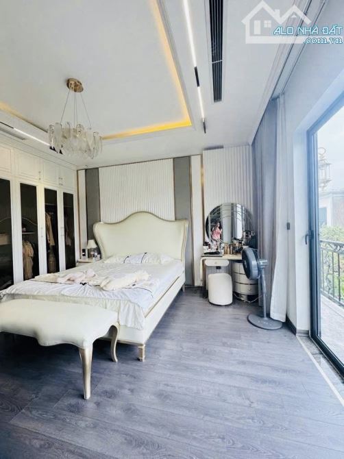 Phân lô Phúc Lợi 75X5T, TM, vỉa hè, ô tô tránh, KD, Full nội thất, gần Vinhome,giá tốt21.5 - 5