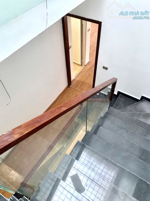 Cho thuê Liền kề Vạn Phúc. Nhà mới Đẹp. Có 18 triệu. - 5